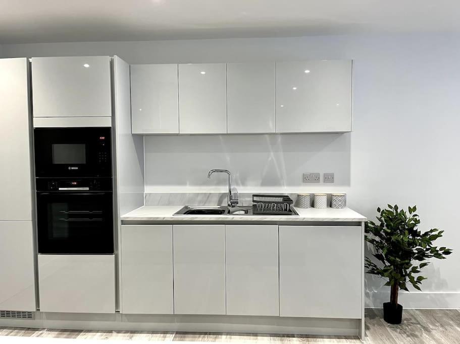 Luxury 3 Bed House W Parking & Garden! 1 Villa Bournemouth Eksteriør bilde