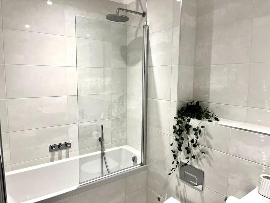 Luxury 3 Bed House W Parking & Garden! 1 Villa Bournemouth Eksteriør bilde