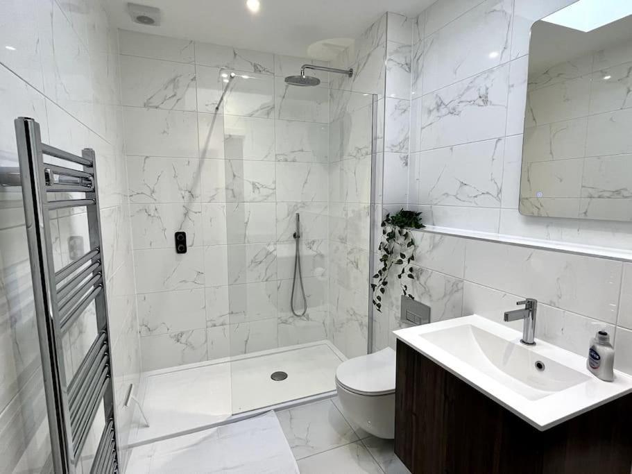 Luxury 3 Bed House W Parking & Garden! 1 Villa Bournemouth Eksteriør bilde