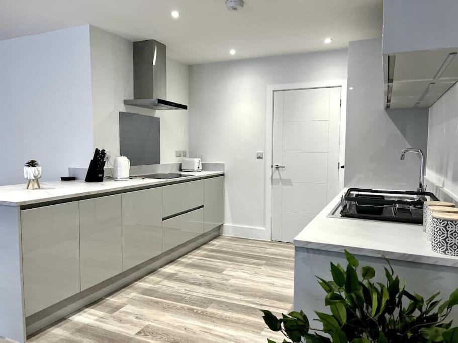 Luxury 3 Bed House W Parking & Garden! 1 Villa Bournemouth Eksteriør bilde